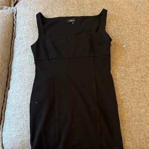 Elegant Les Copains Black Dress